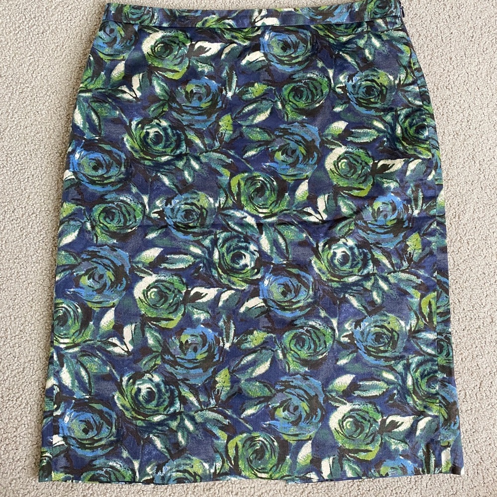 Ann Taylor Loft floral pencil skirt size 4